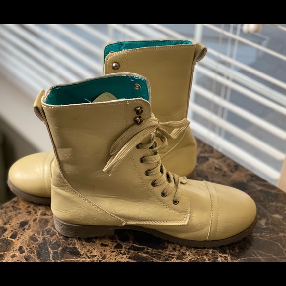 Combat Boots - Picture 2 of 4